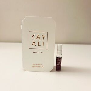 🌸KAYALI Vanilla 28 EDP Vial Spray Sample 1.5 mL